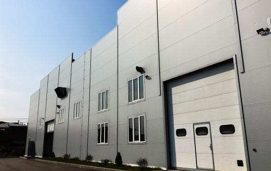 Are Aluminum Panels Durable Enough to Withstand Weather Conditions?